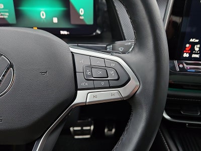 2025 Volkswagen Atlas Cross Sport 2.0T SEL Premium R-Line