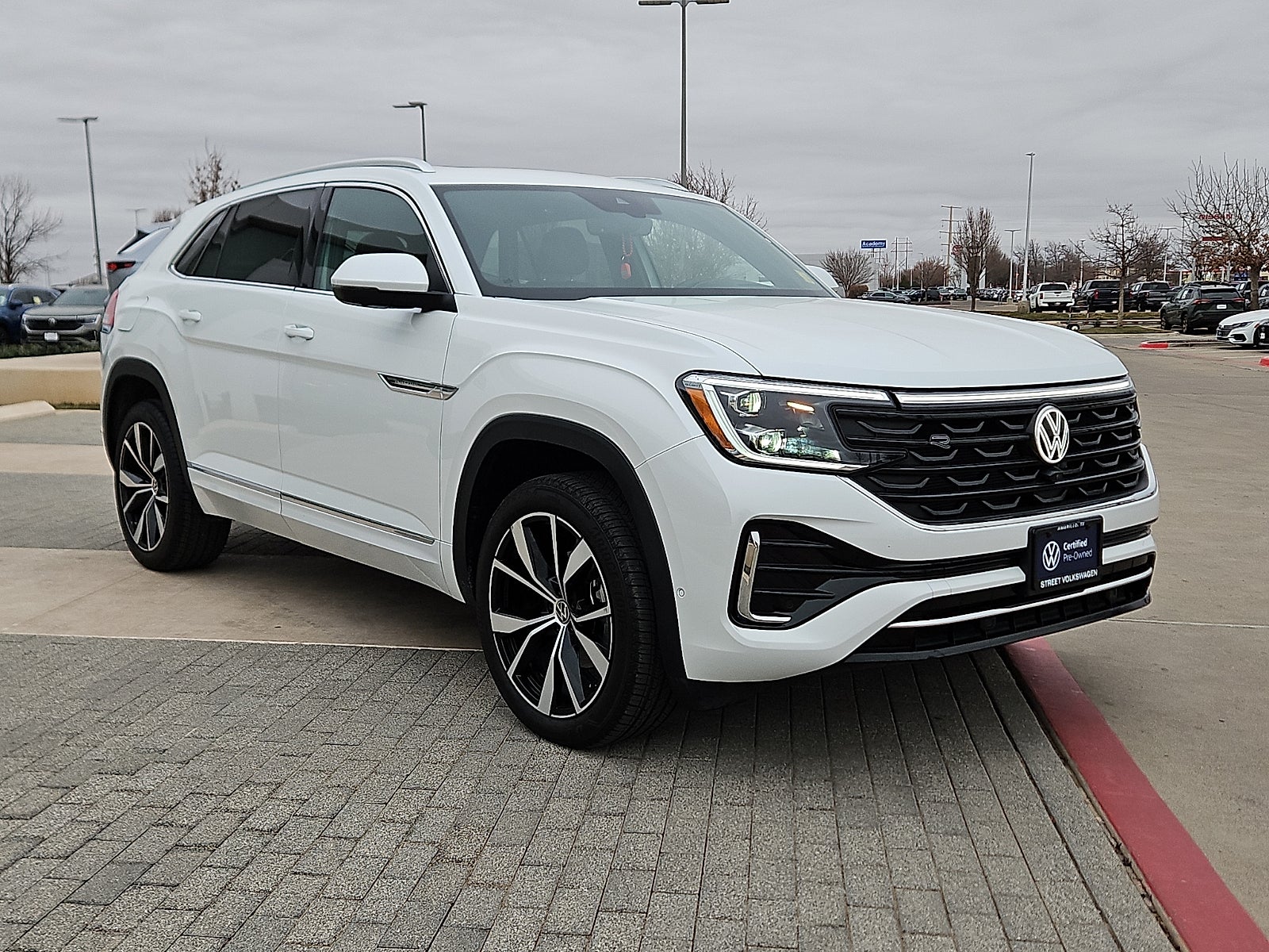 2025 Volkswagen Atlas Cross Sport 2.0T SEL Premium R-Line