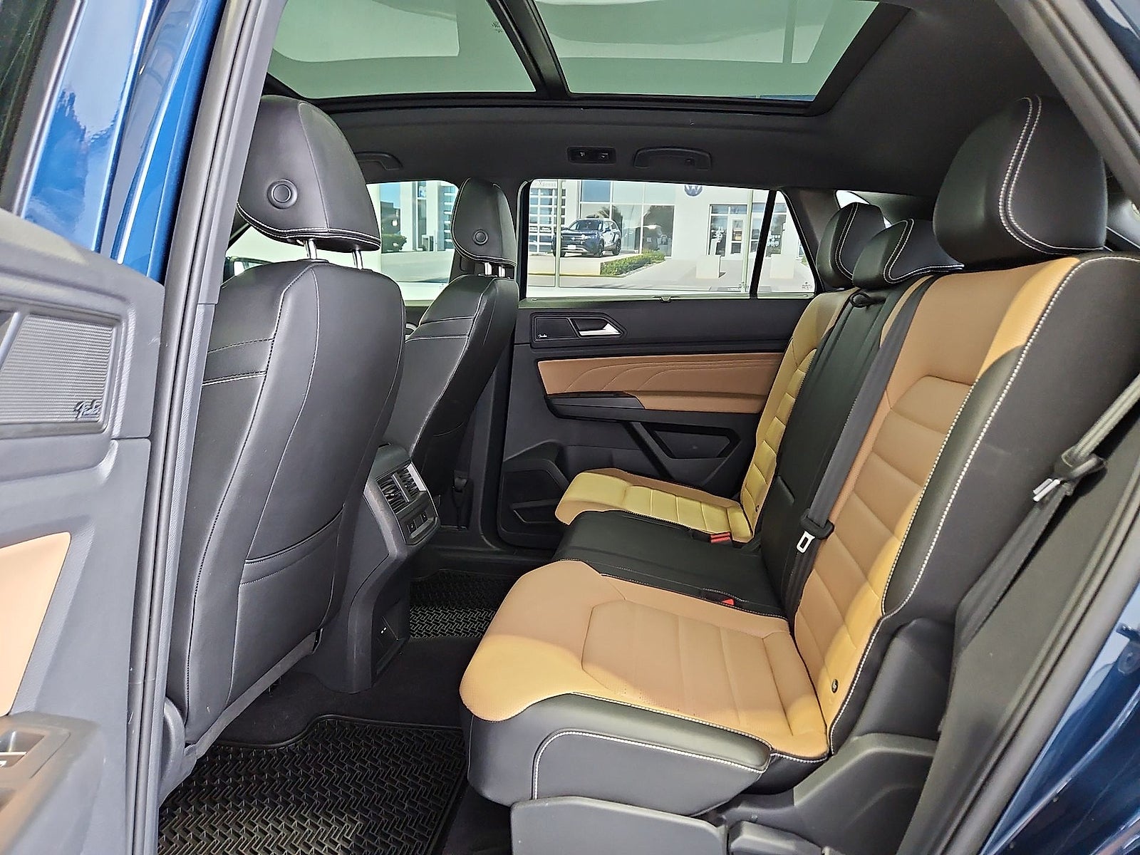 2023 Volkswagen Atlas Cross Sport 3.6L V6 SEL Premium R-Line