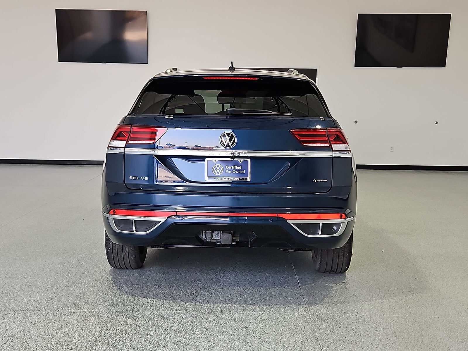 2023 Volkswagen Atlas Cross Sport 3.6L V6 SEL Premium R-Line