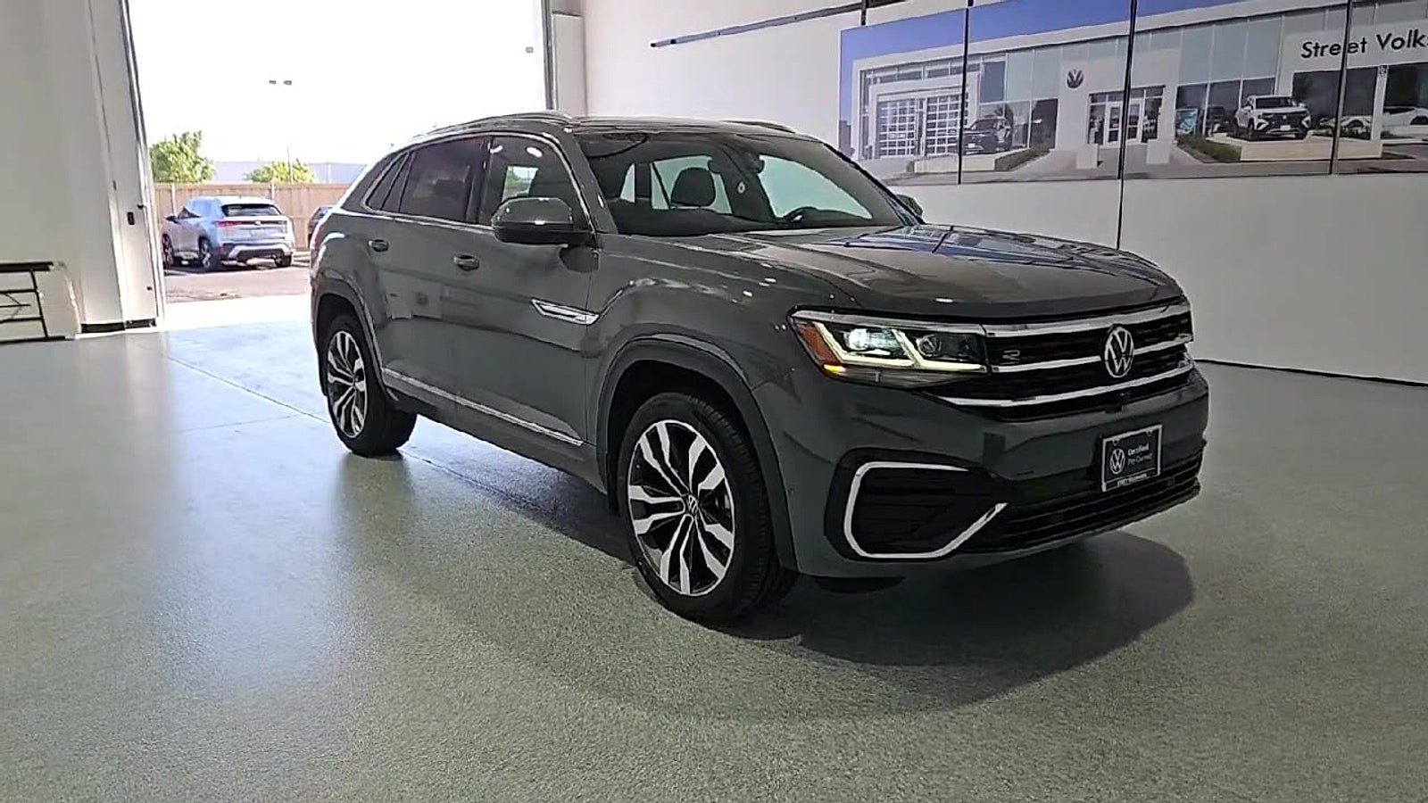 2023 Volkswagen Atlas Cross Sport 3.6L V6 SEL Premium R-Line