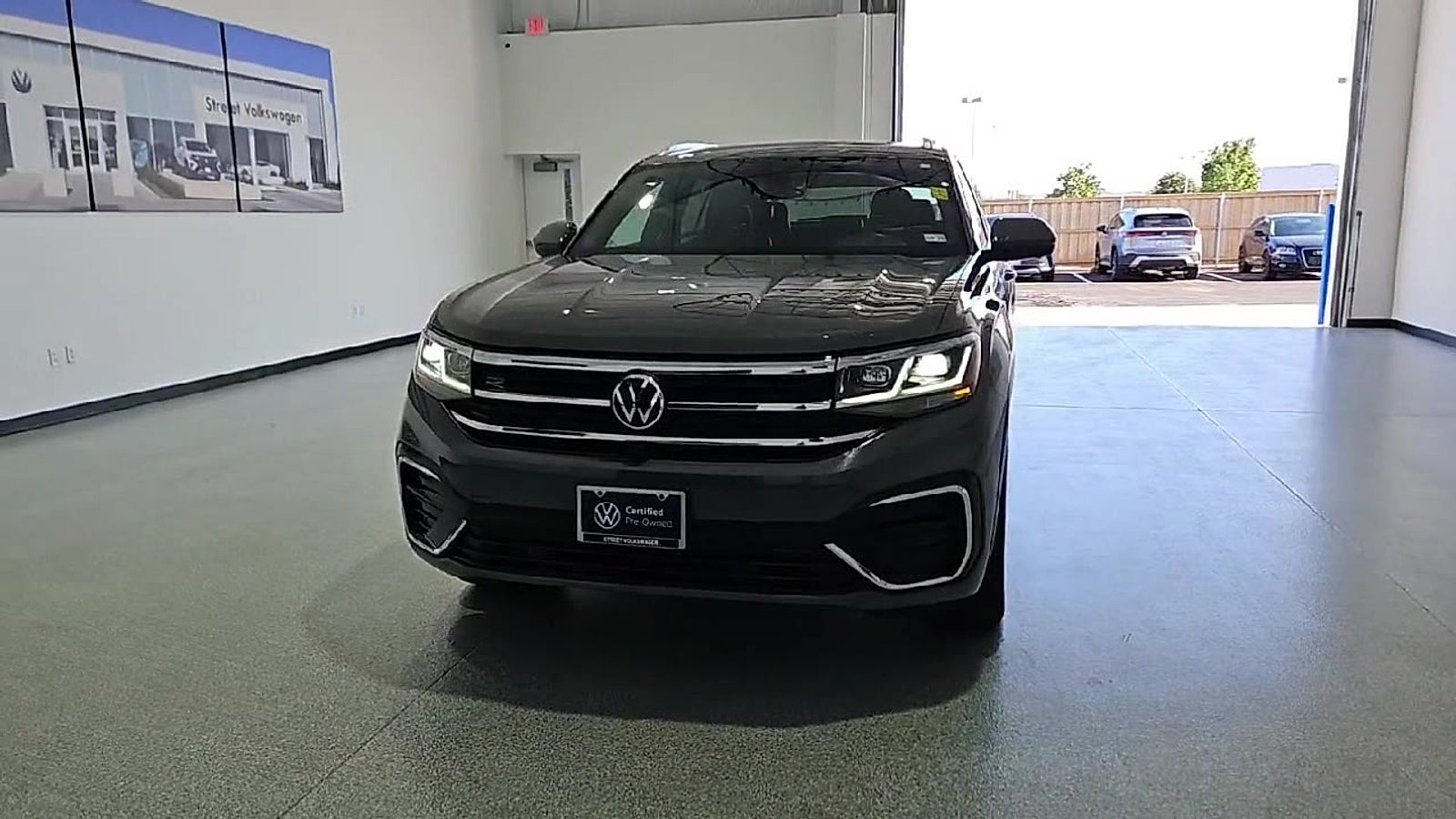 2023 Volkswagen Atlas Cross Sport 3.6L V6 SEL Premium R-Line