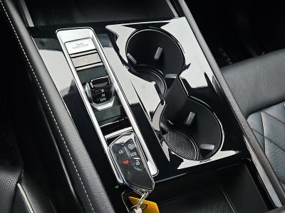 2025 Volkswagen Atlas Cross Sport 2.0T SEL Premium R-Line