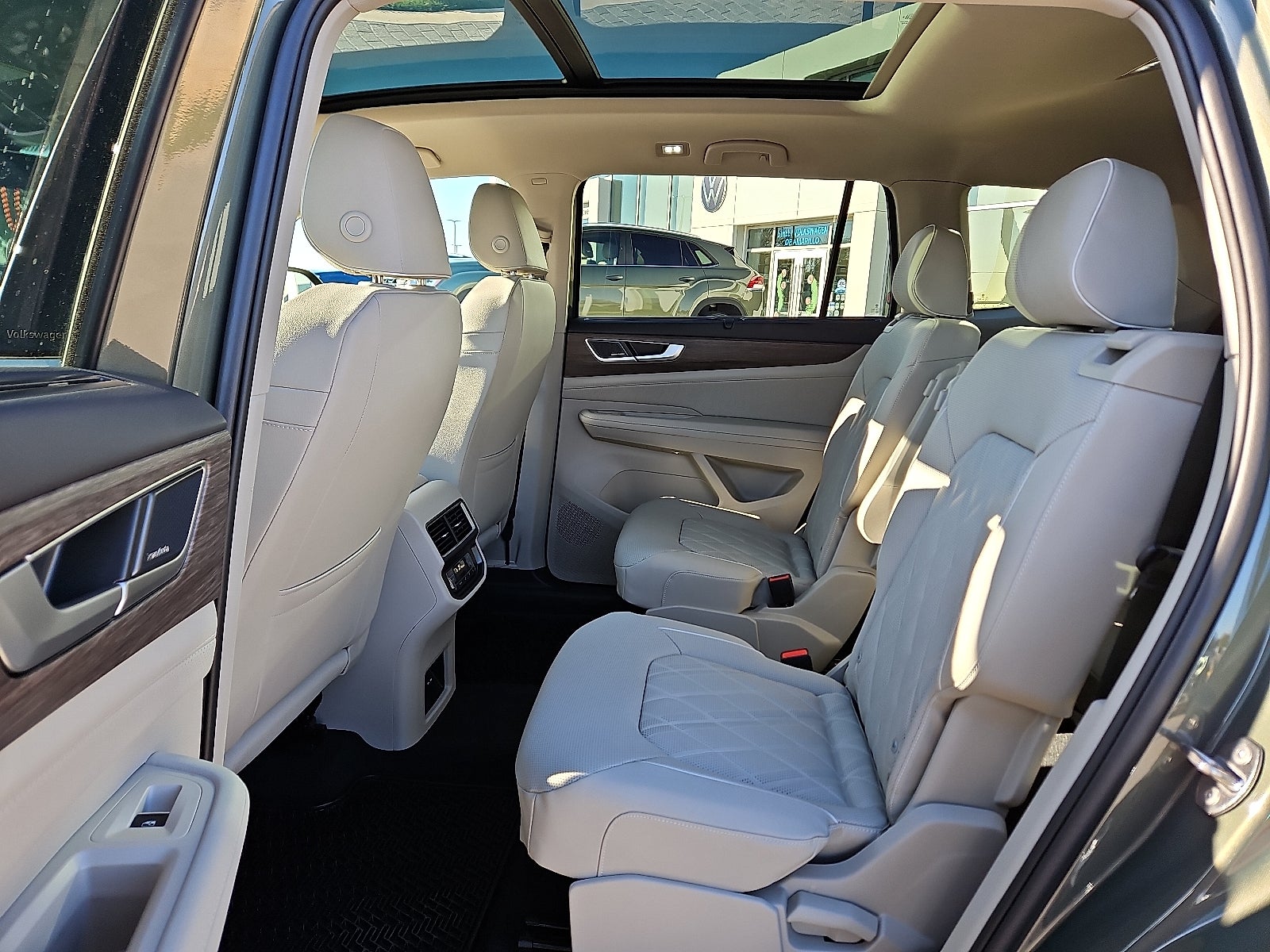 2026 Volkswagen Atlas 2.0T SEL Premium R-Line