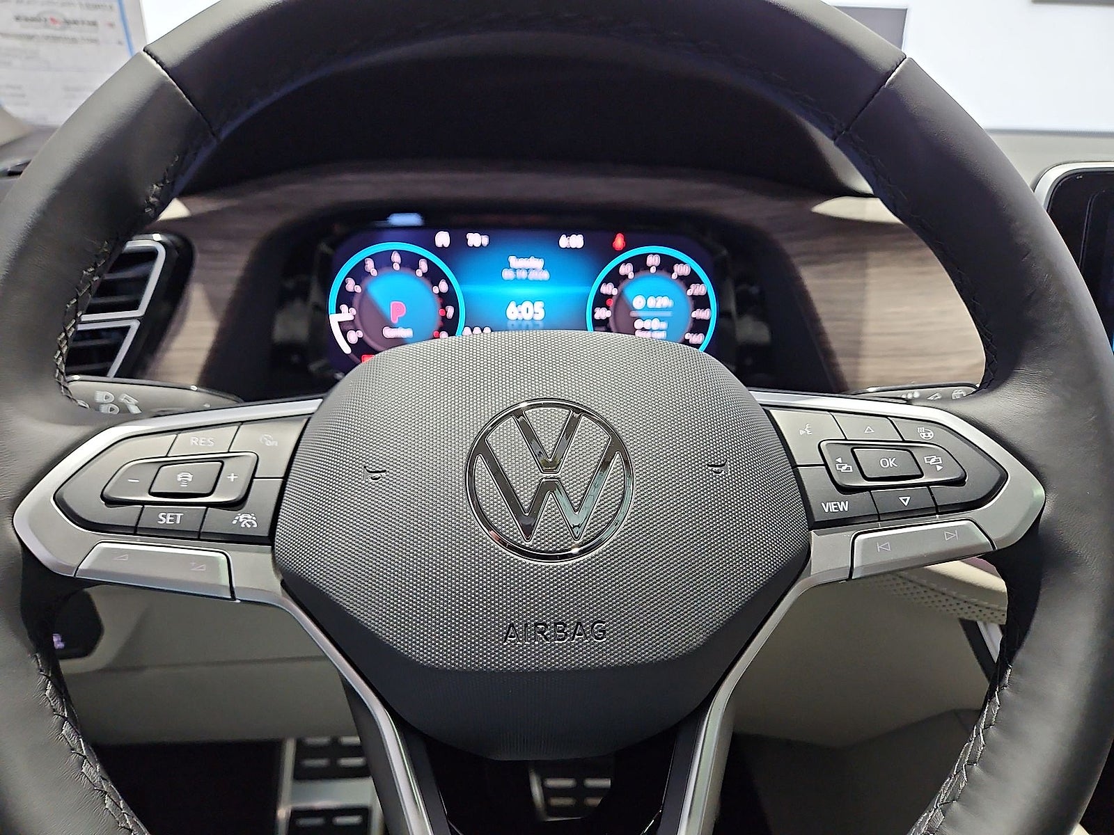 2026 Volkswagen Atlas SEL Premium R-Line