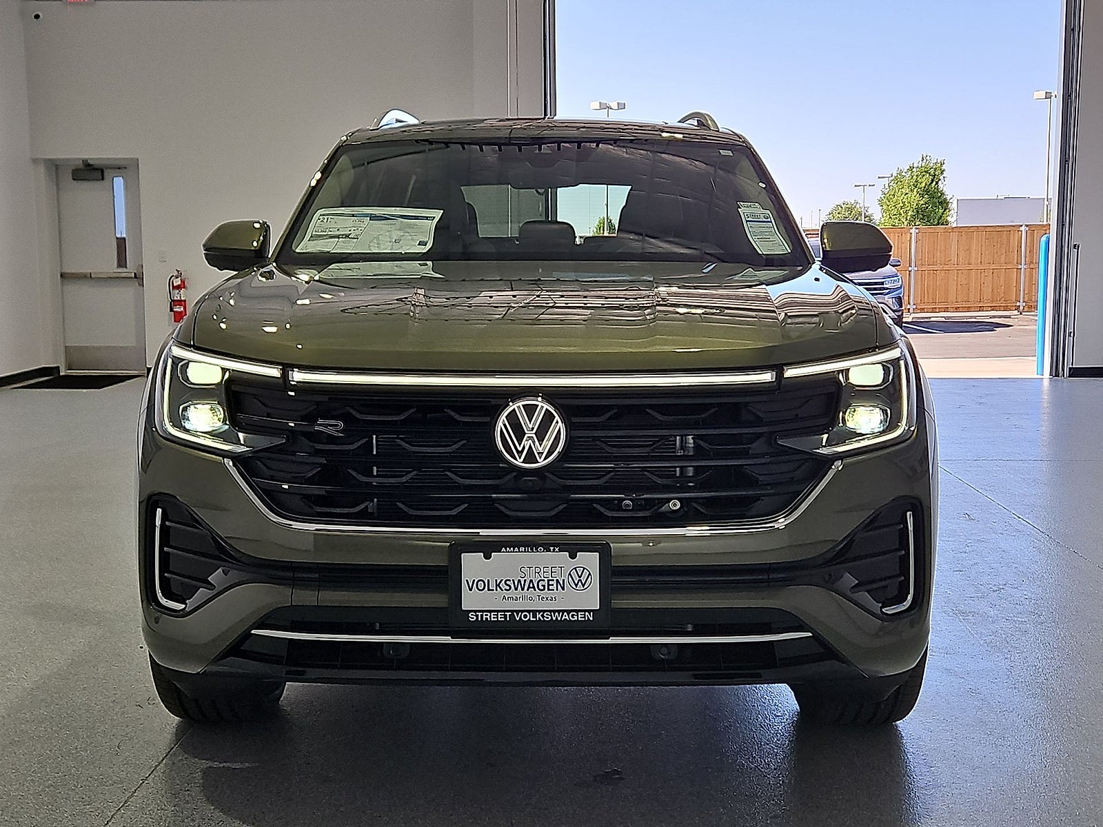 2026 Volkswagen Atlas SEL Premium R-Line
