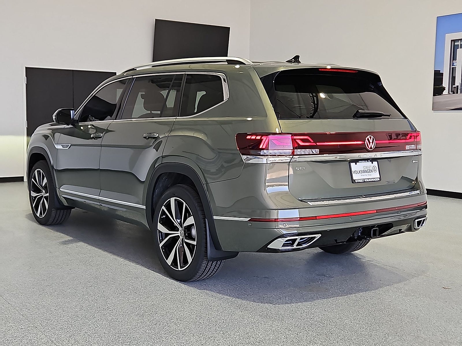 2026 Volkswagen Atlas SEL Premium R-Line