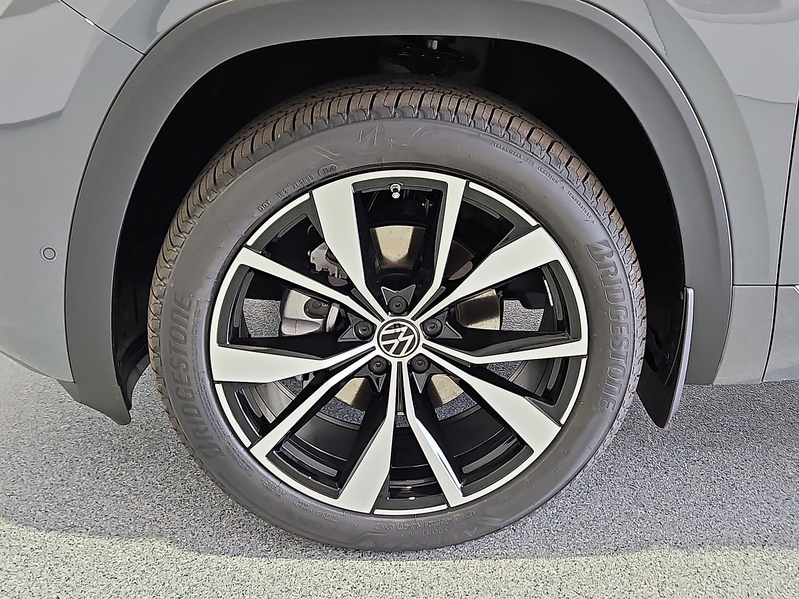 2026 Volkswagen Atlas SEL Premium R-Line