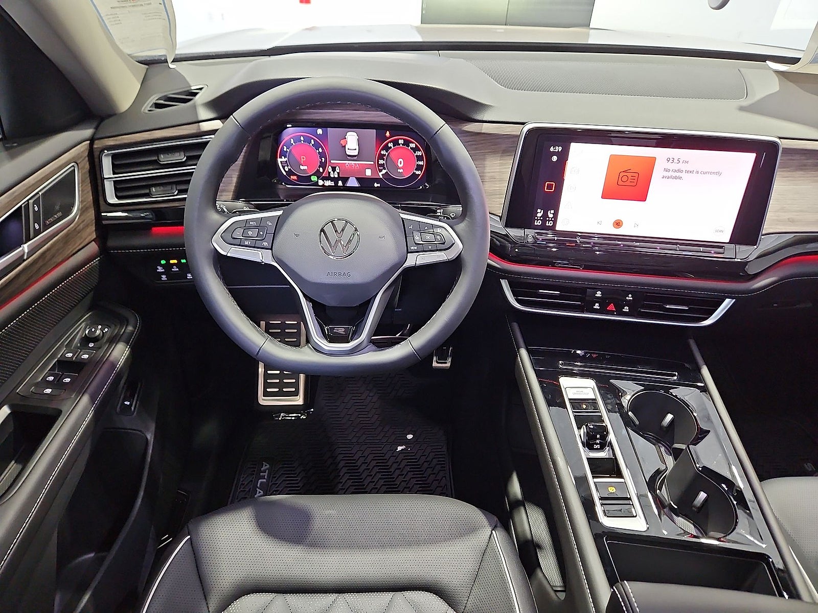 2026 Volkswagen Atlas SEL Premium R-Line