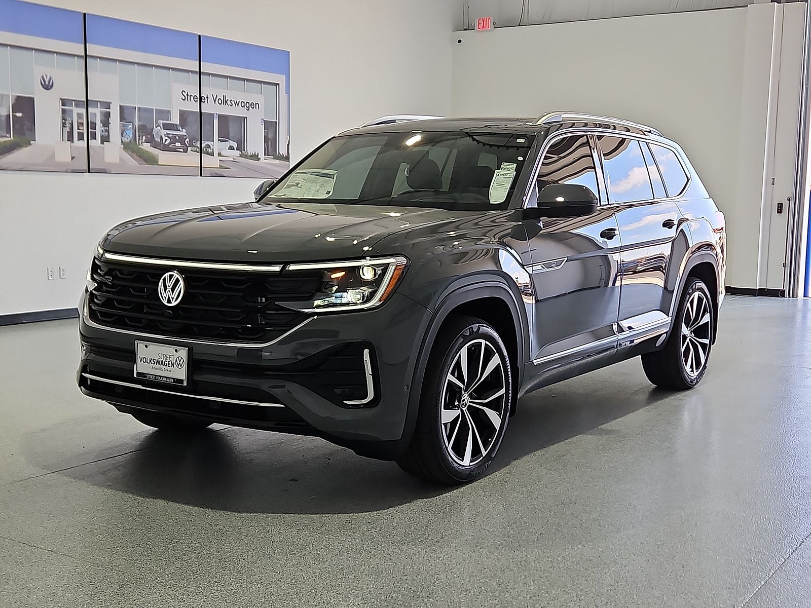 2026 Volkswagen Atlas SEL Premium R-Line