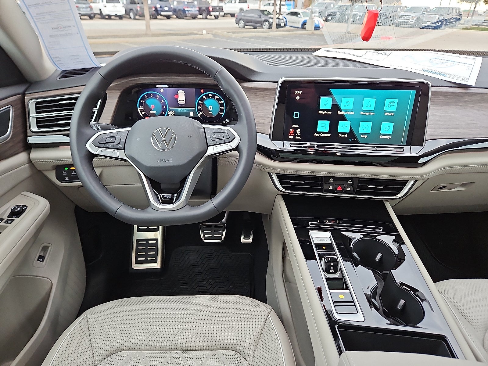 2026 Volkswagen Atlas 2.0T SEL Premium R-Line