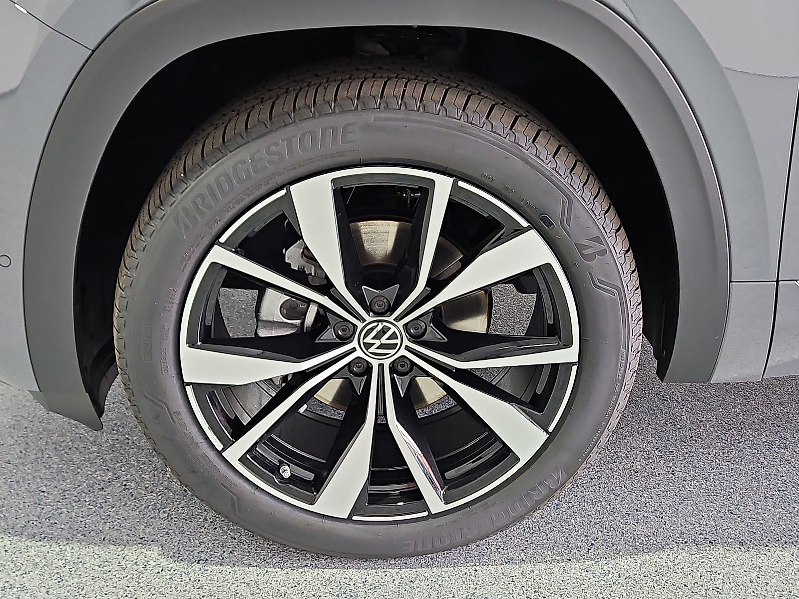 2026 Volkswagen Atlas SEL Premium R-Line