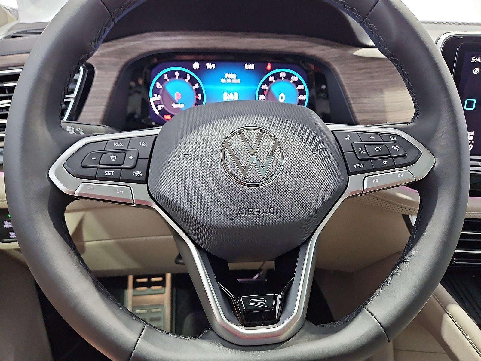 2026 Volkswagen Atlas SEL Premium R-Line