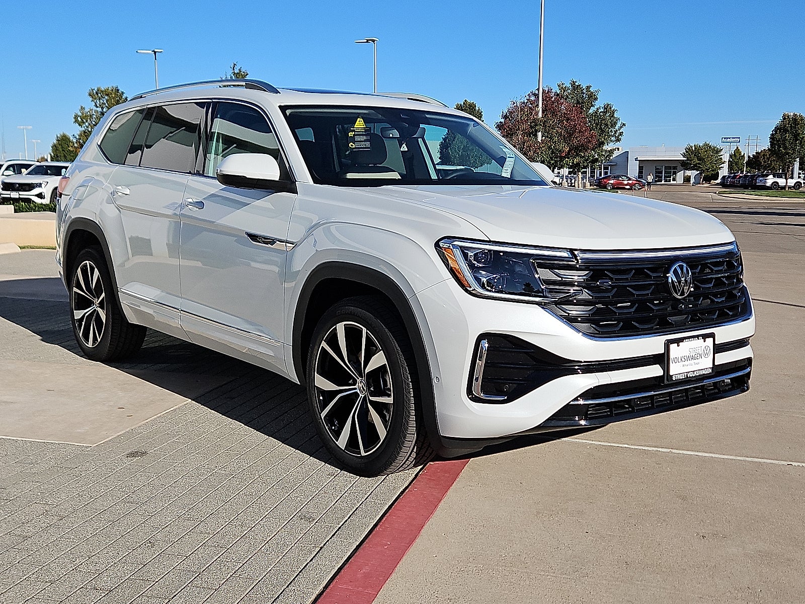 2026 Volkswagen Atlas 2.0T SEL Premium R-Line