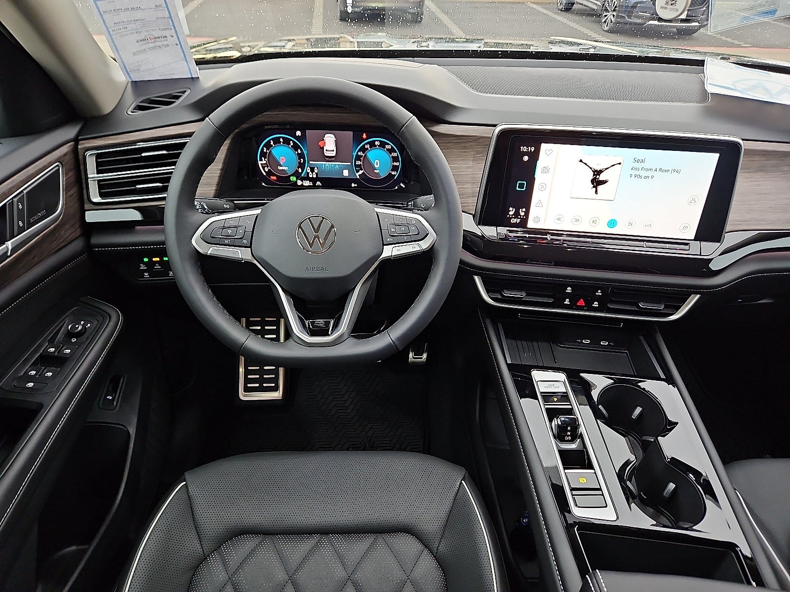 2026 Volkswagen Atlas 2.0T SEL Premium R-Line