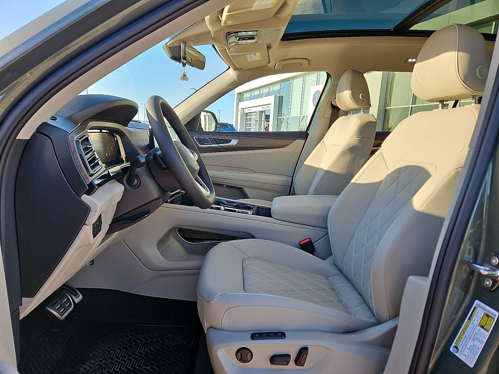 2026 Volkswagen Atlas 2.0T SEL Premium R-Line