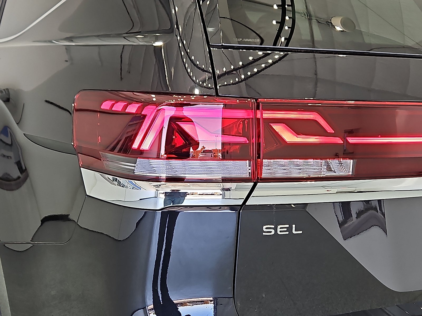 2026 Volkswagen Atlas SEL Premium R-Line