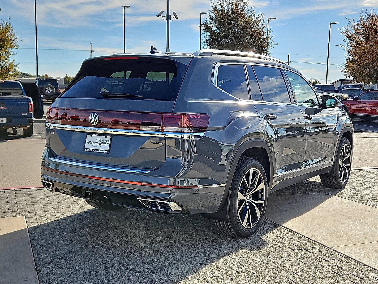 2026 Volkswagen Atlas 2.0T SEL Premium R-Line