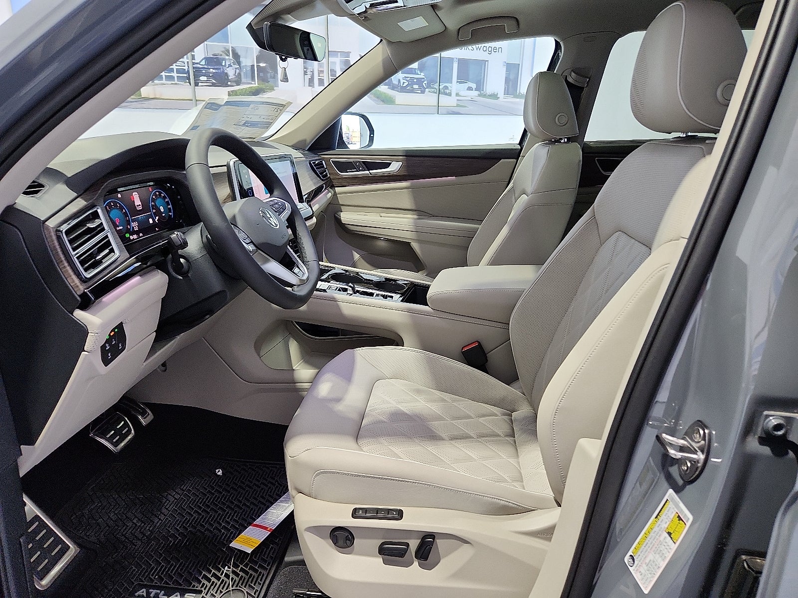 2026 Volkswagen Atlas SEL Premium R-Line