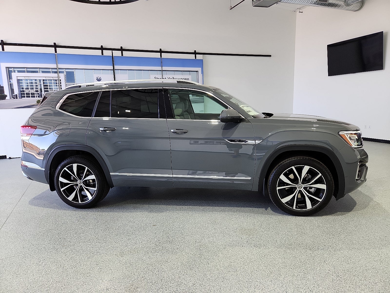 2026 Volkswagen Atlas SEL Premium R-Line