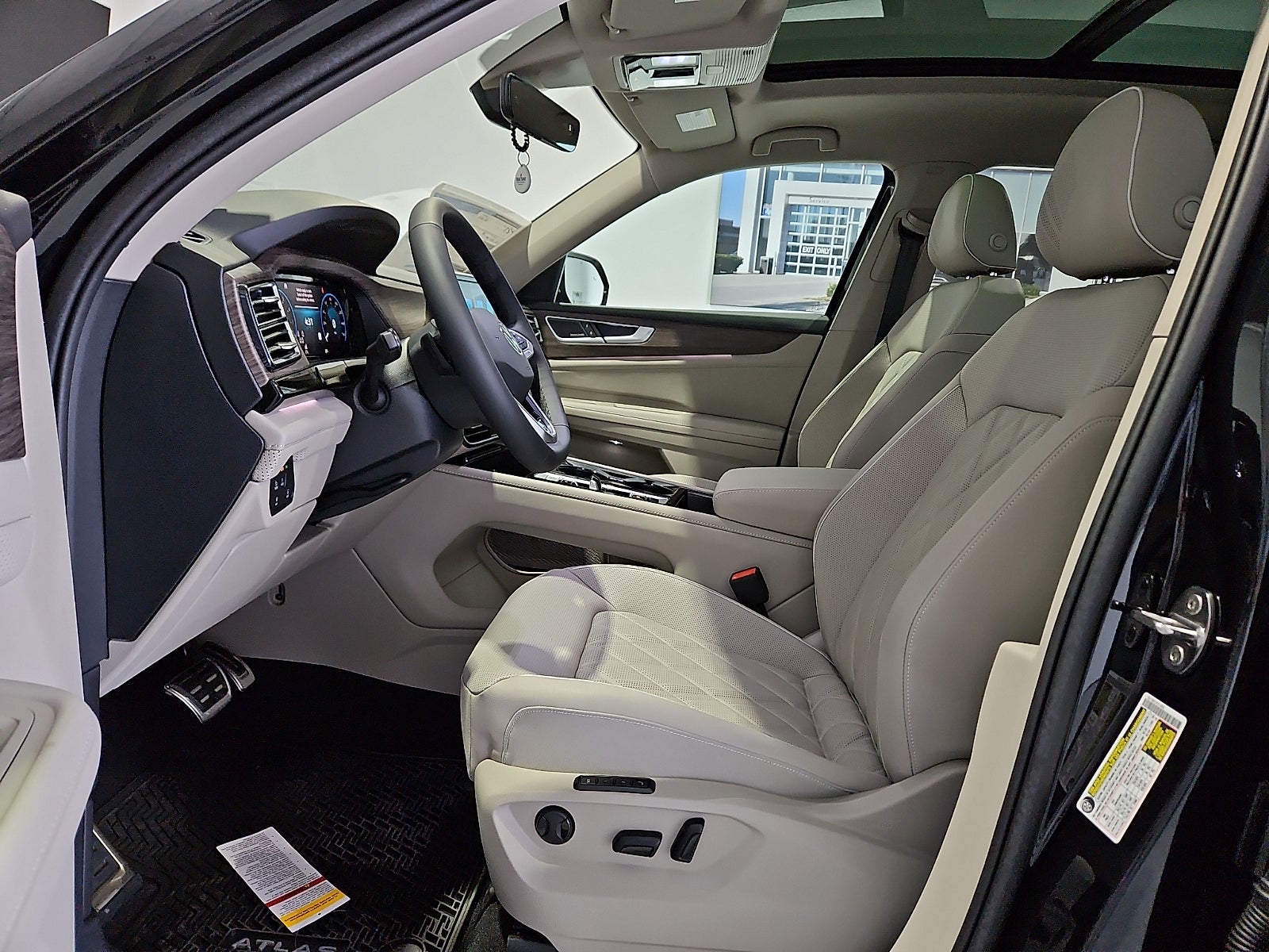 2026 Volkswagen Atlas SEL Premium R-Line