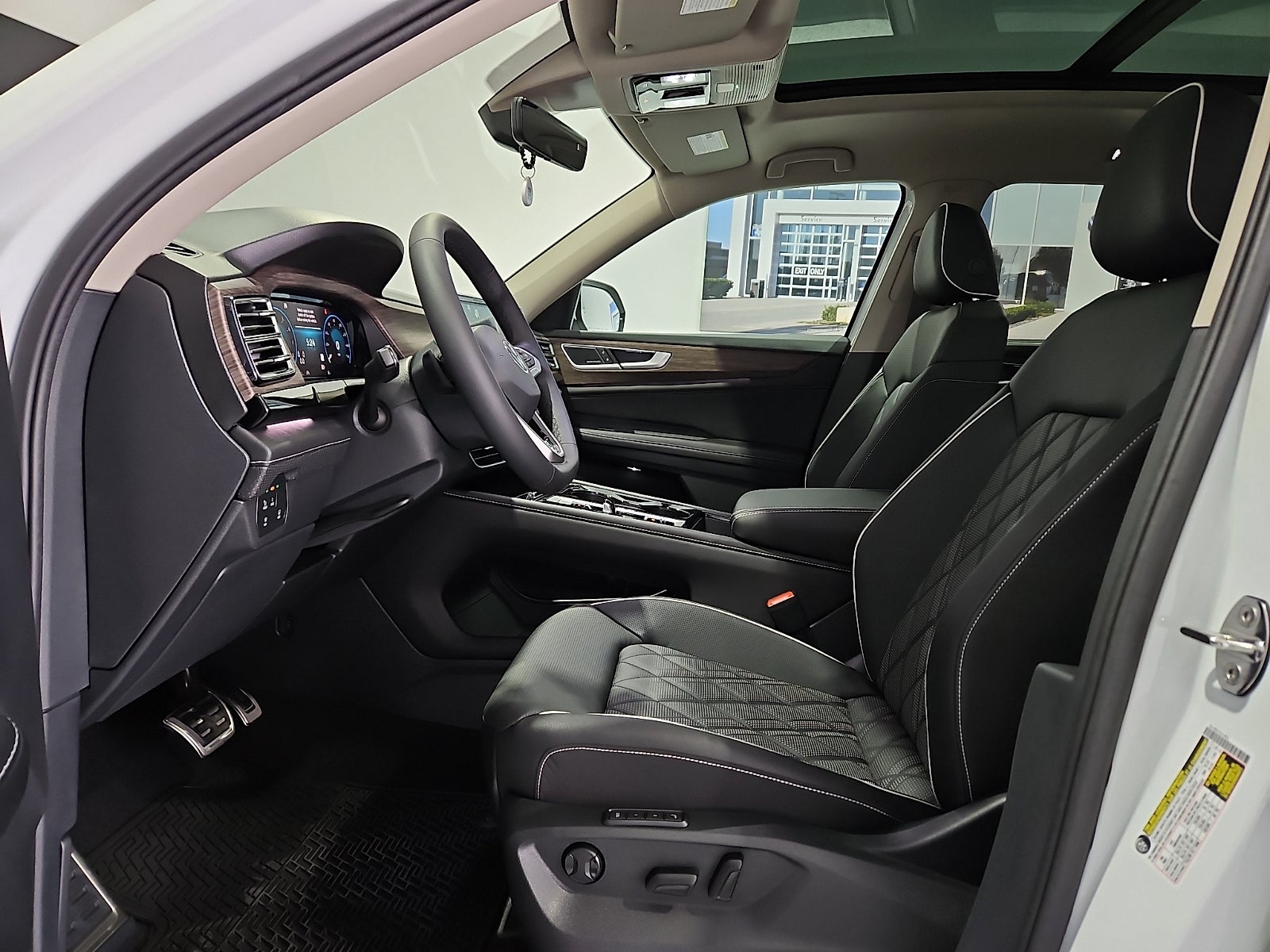 2026 Volkswagen Atlas SEL Premium R-Line