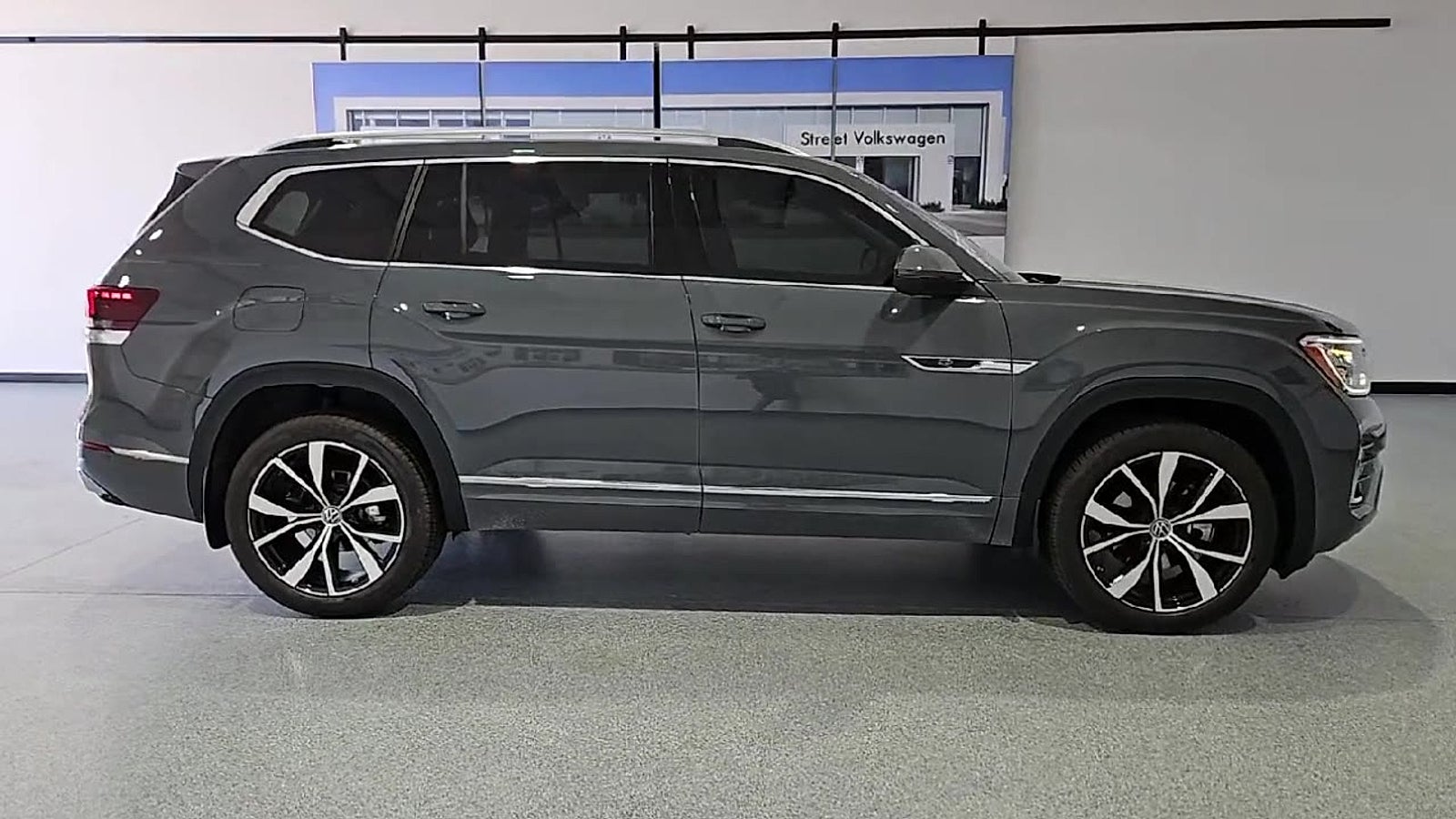 2026 Volkswagen Atlas SEL Premium R-Line