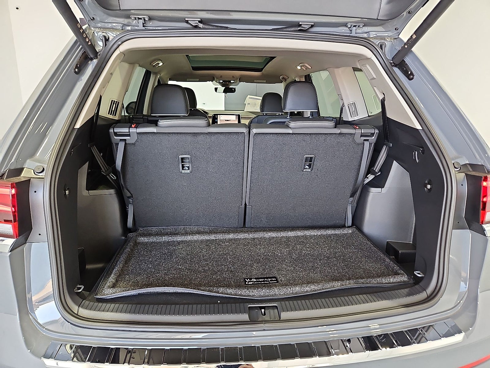2026 Volkswagen Atlas SEL Premium R-Line