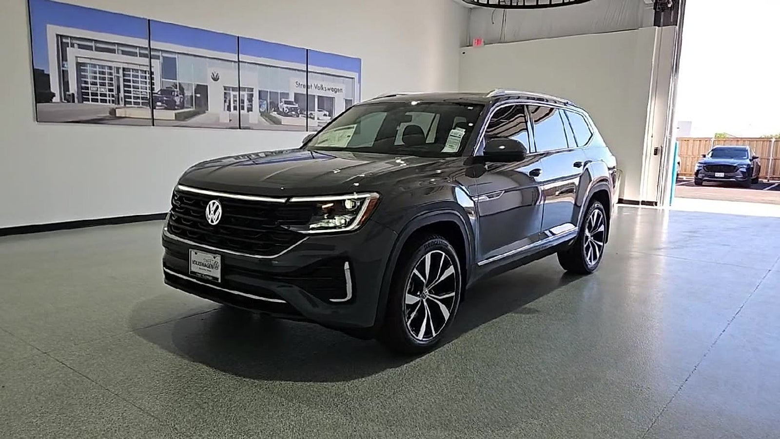 2026 Volkswagen Atlas SEL Premium R-Line