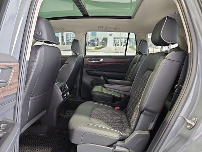 2025 Volkswagen Atlas 2.0T SEL Premium R-Line