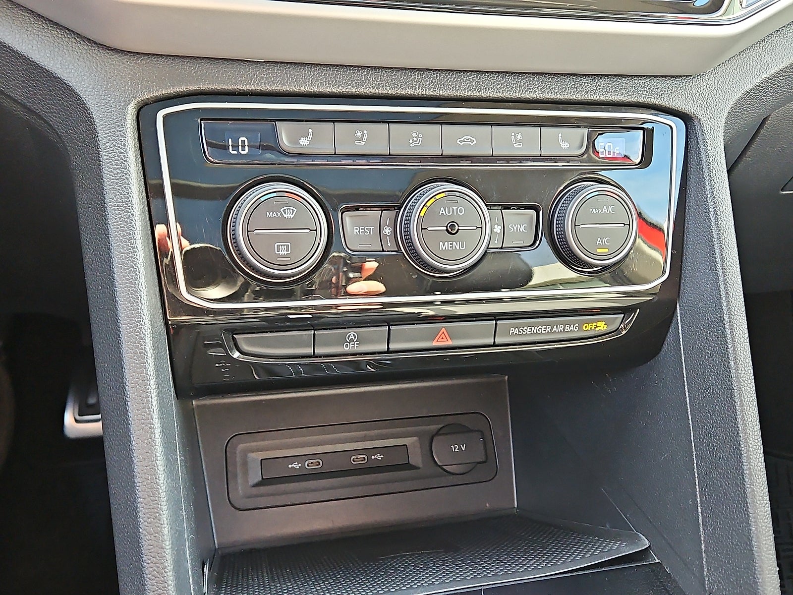 2022 Volkswagen Atlas 3.6L V6 SEL Premium R-Line