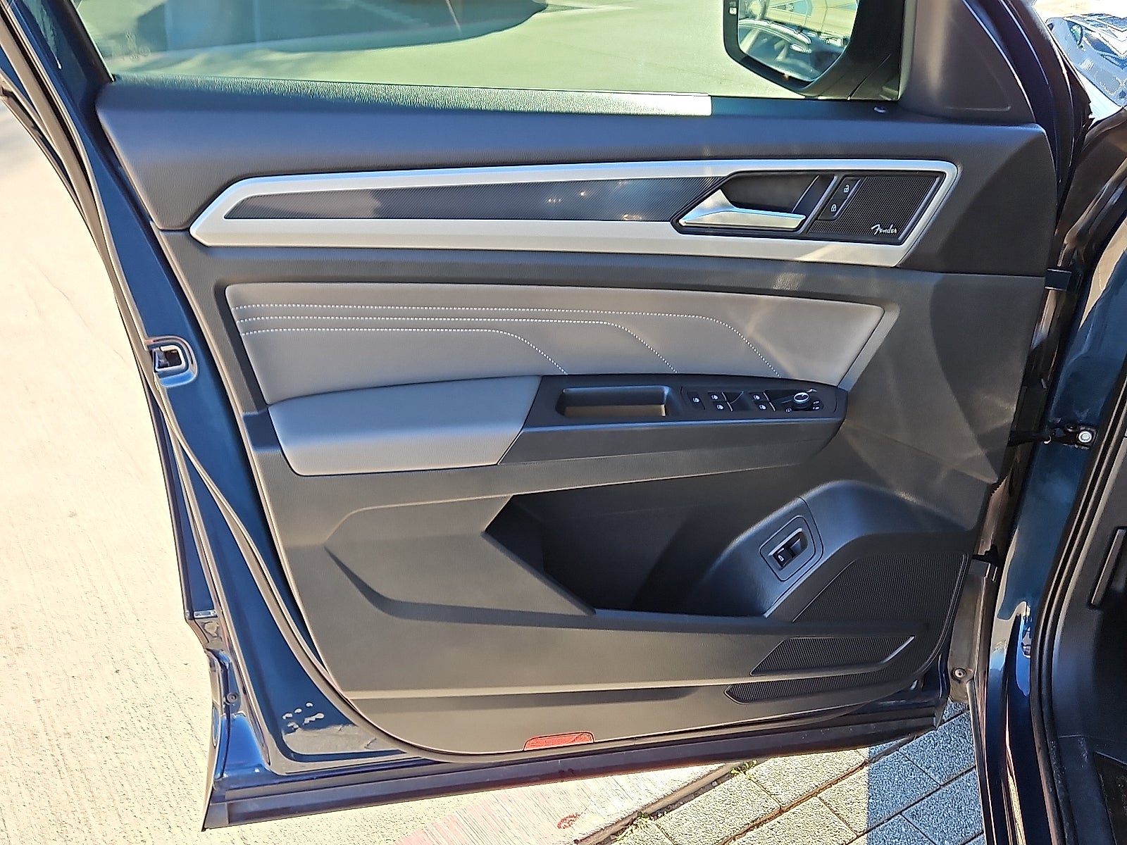 2023 Volkswagen Atlas 3.6L V6 SEL Premium R-Line