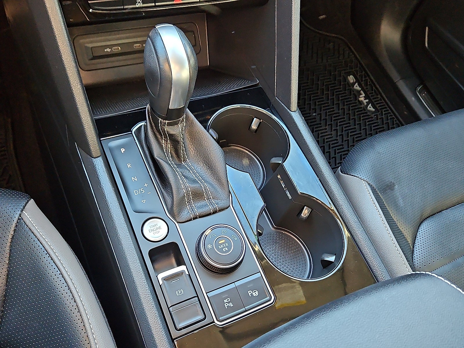 2023 Volkswagen Atlas 3.6L V6 SEL Premium R-Line