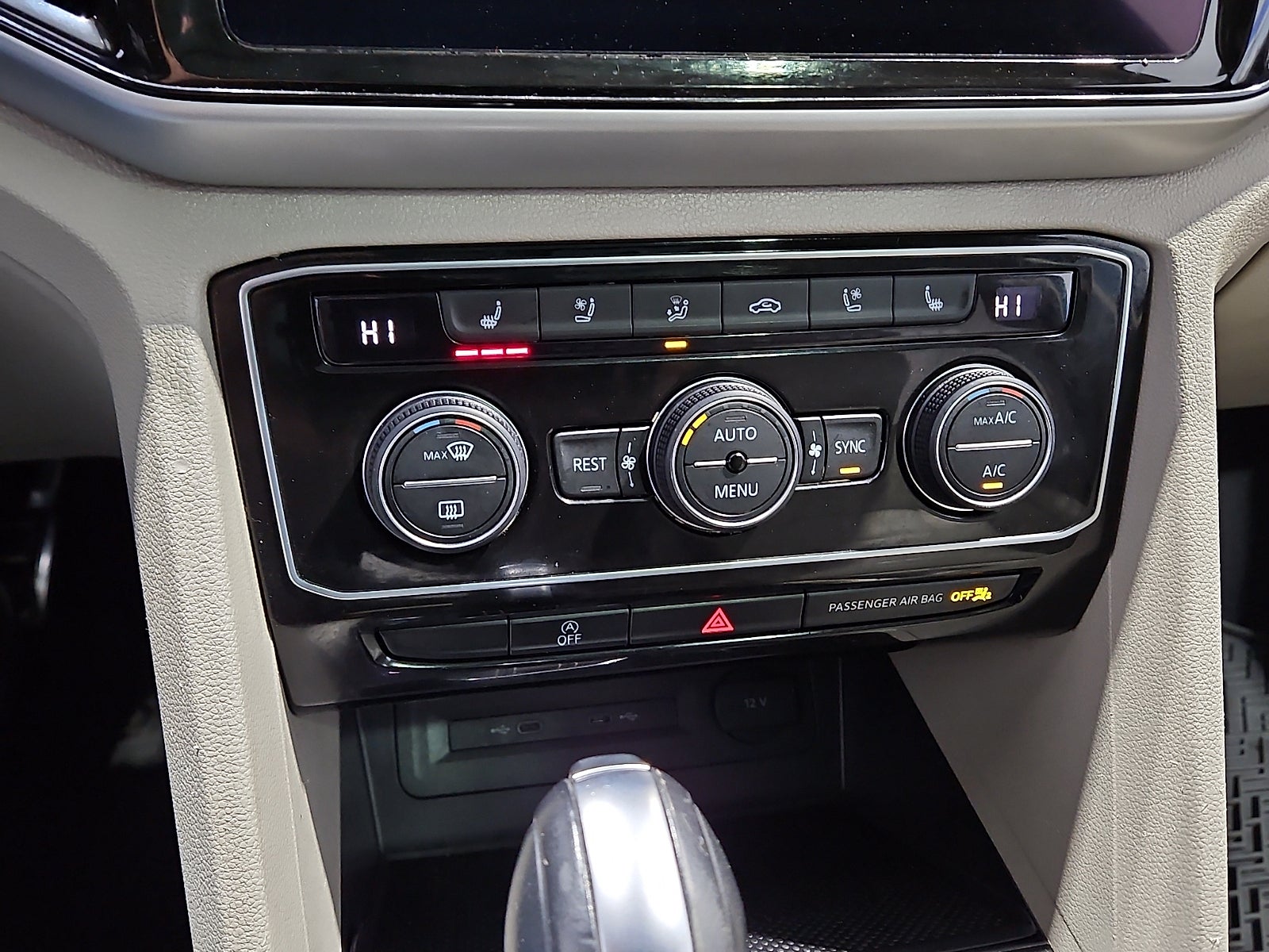 2023 Volkswagen Atlas 3.6L V6 SEL Premium R-Line