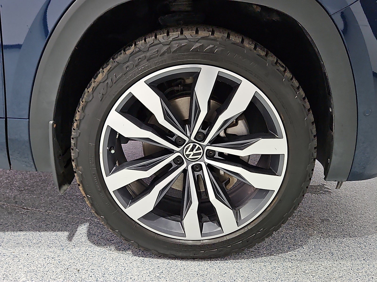 2023 Volkswagen Atlas 3.6L V6 SEL Premium R-Line