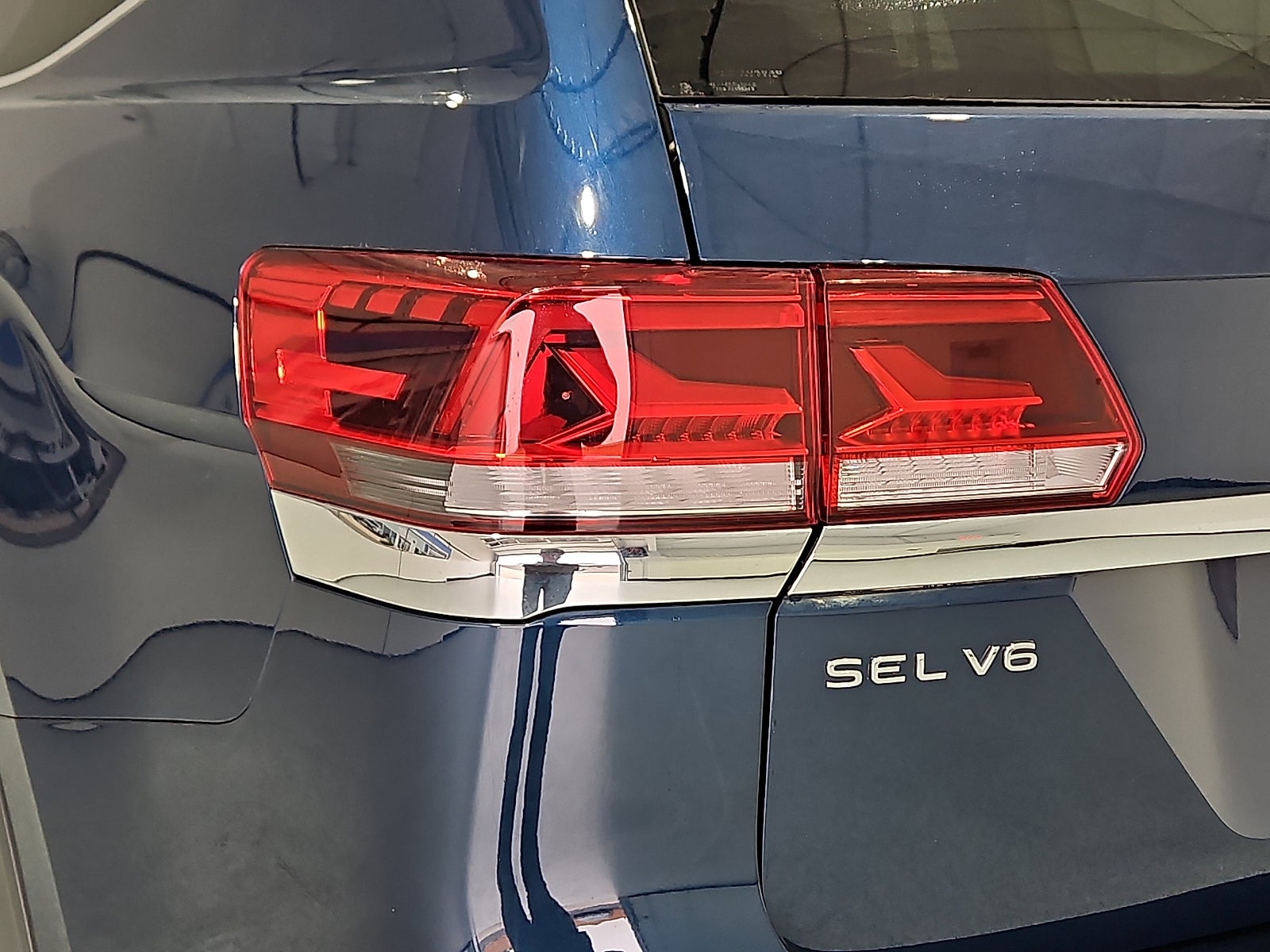 2023 Volkswagen Atlas 3.6L V6 SEL Premium R-Line