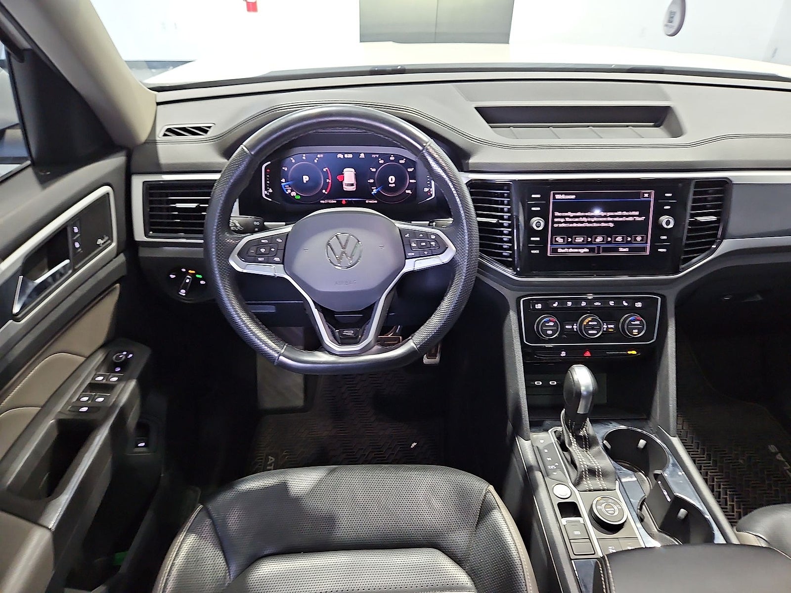 2023 Volkswagen Atlas 3.6L V6 SEL Premium R-Line