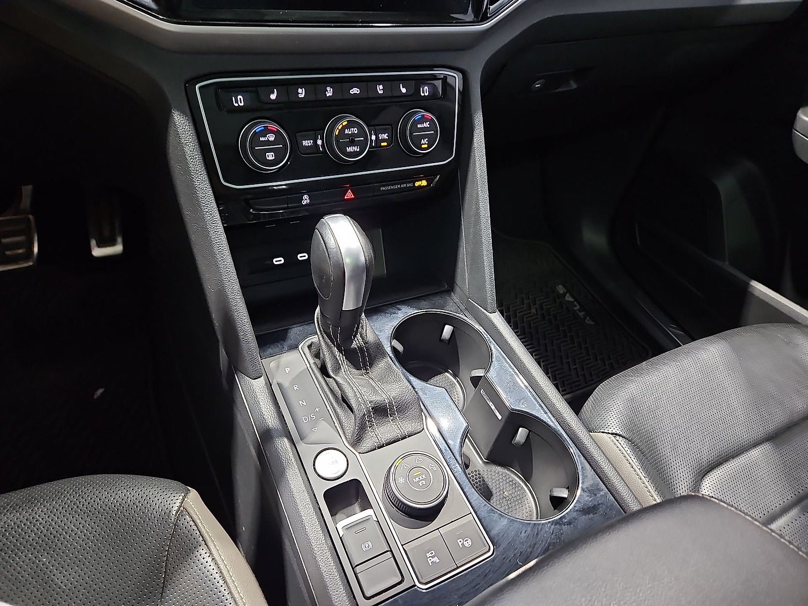 2023 Volkswagen Atlas 3.6L V6 SEL Premium R-Line