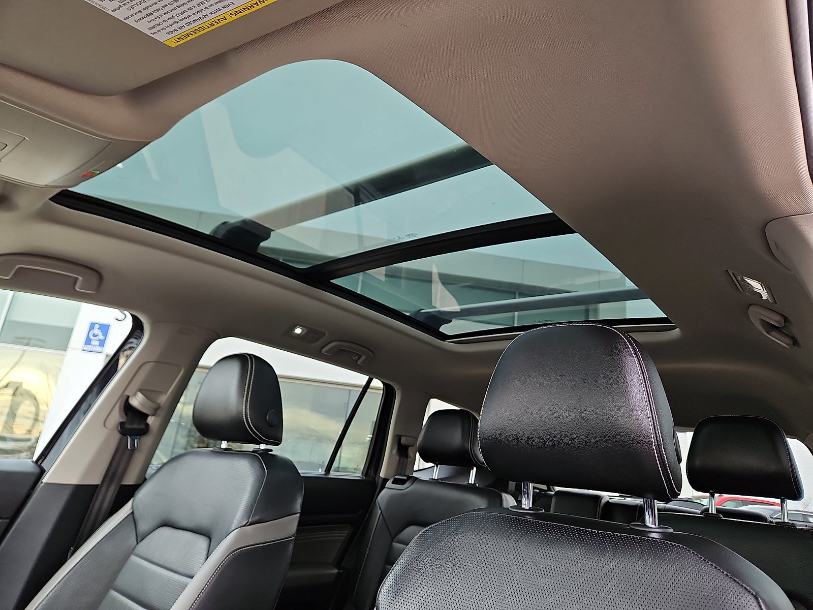 2022 Volkswagen Atlas 3.6L V6 SEL Premium R-Line