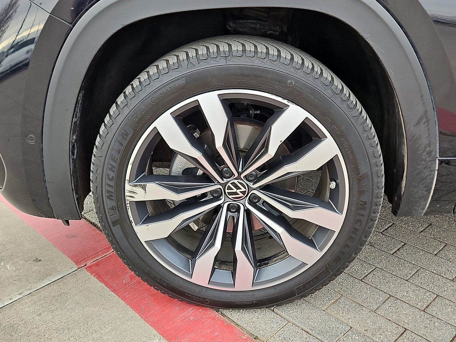 2022 Volkswagen Atlas 3.6L V6 SEL Premium R-Line