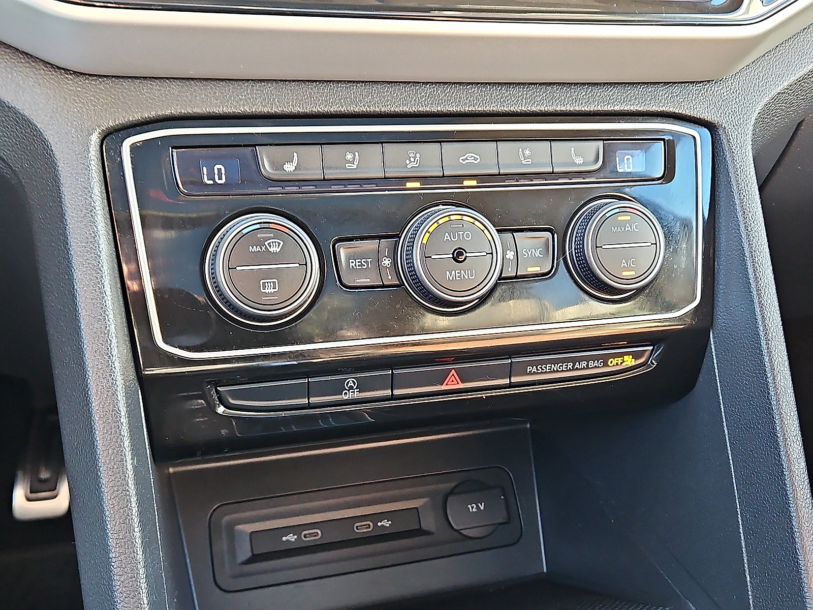 2023 Volkswagen Atlas 3.6L V6 SEL Premium R-Line