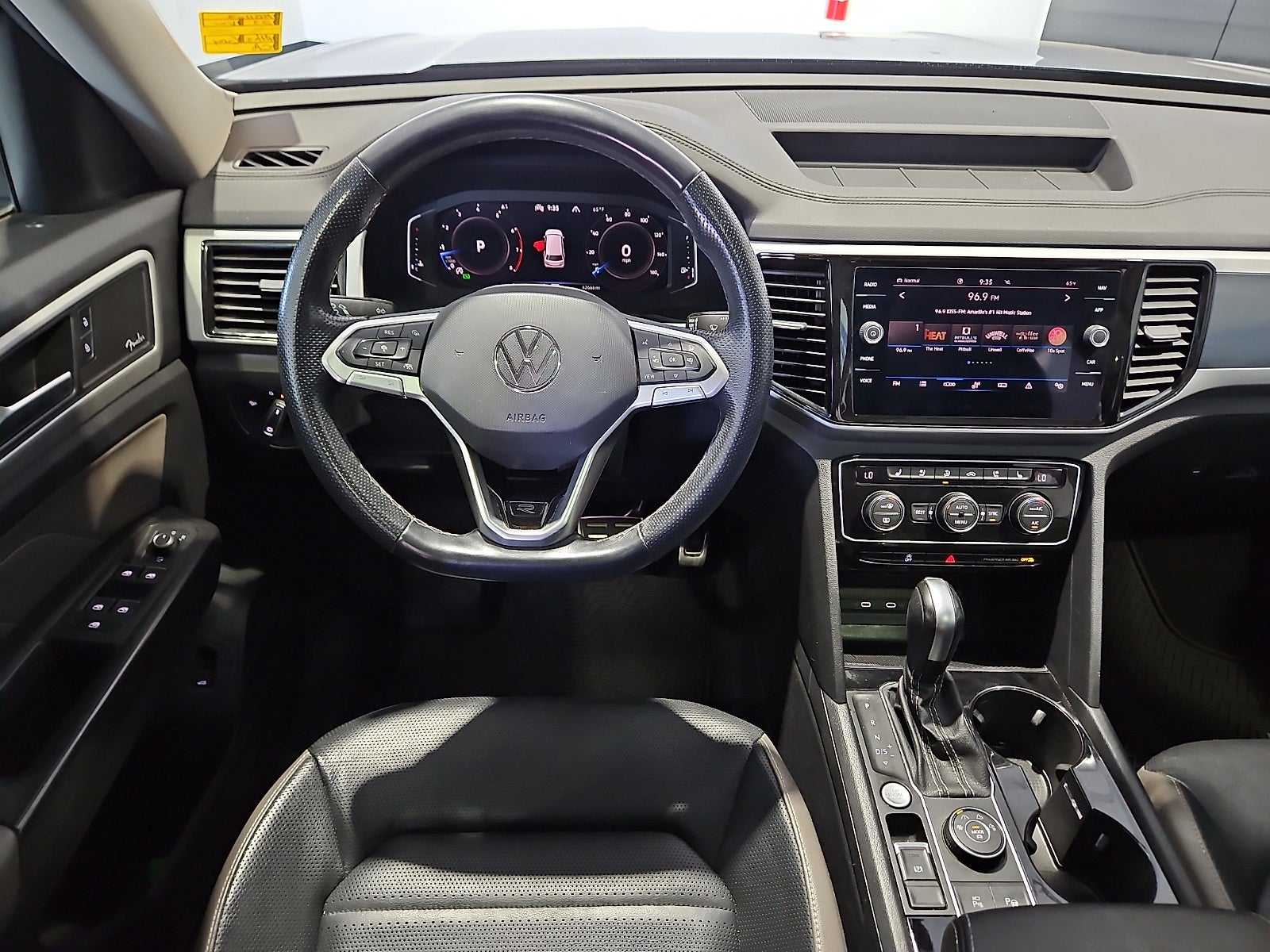 2023 Volkswagen Atlas 3.6L V6 SEL Premium R-Line