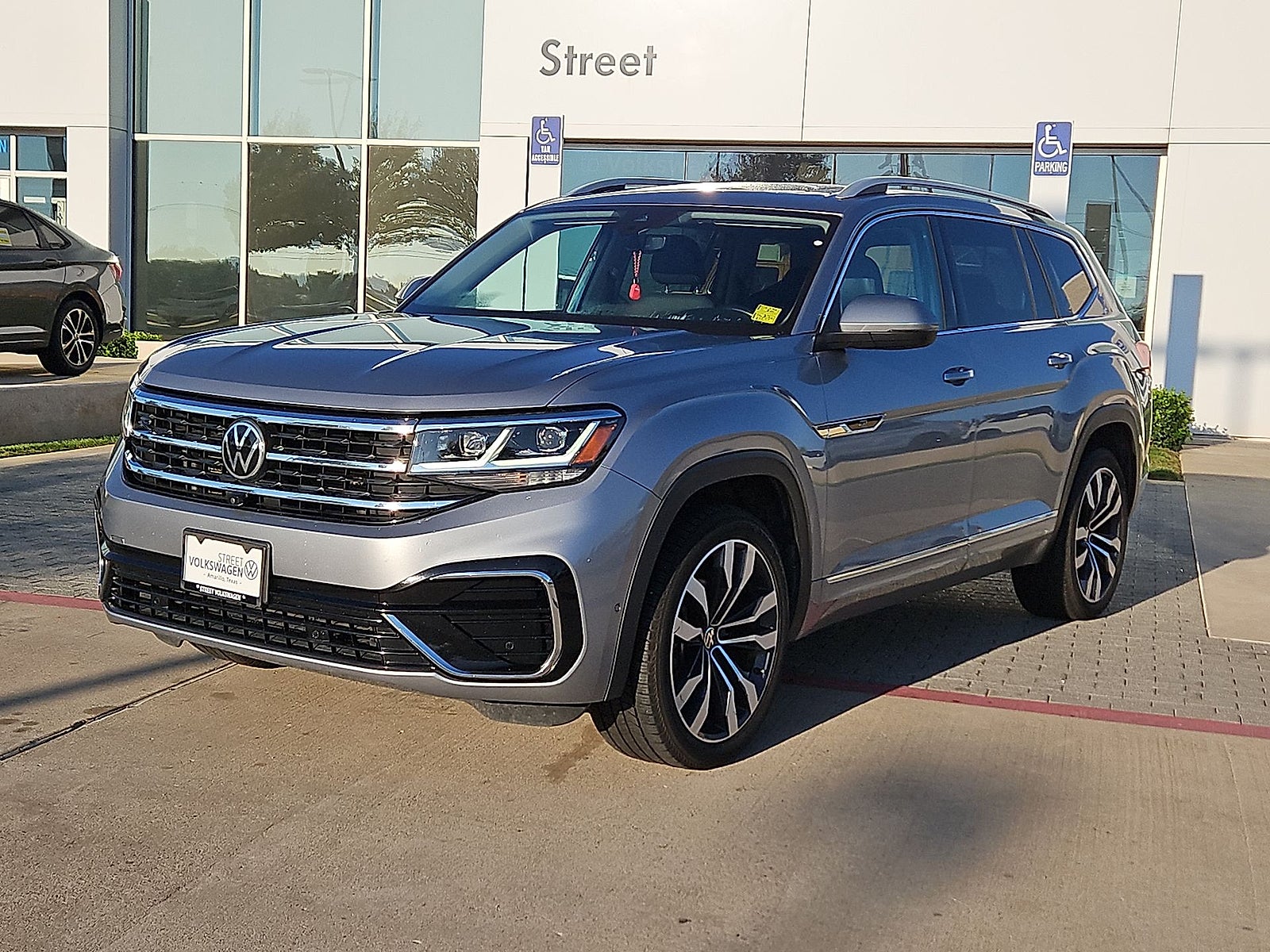 2021 Volkswagen Atlas 3.6L V6 SEL Premium R-Line