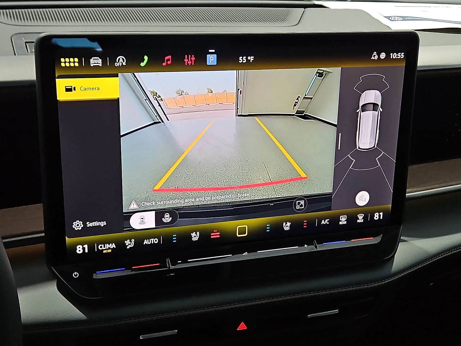 2027 Volkswagen Atlas SE w/Technology