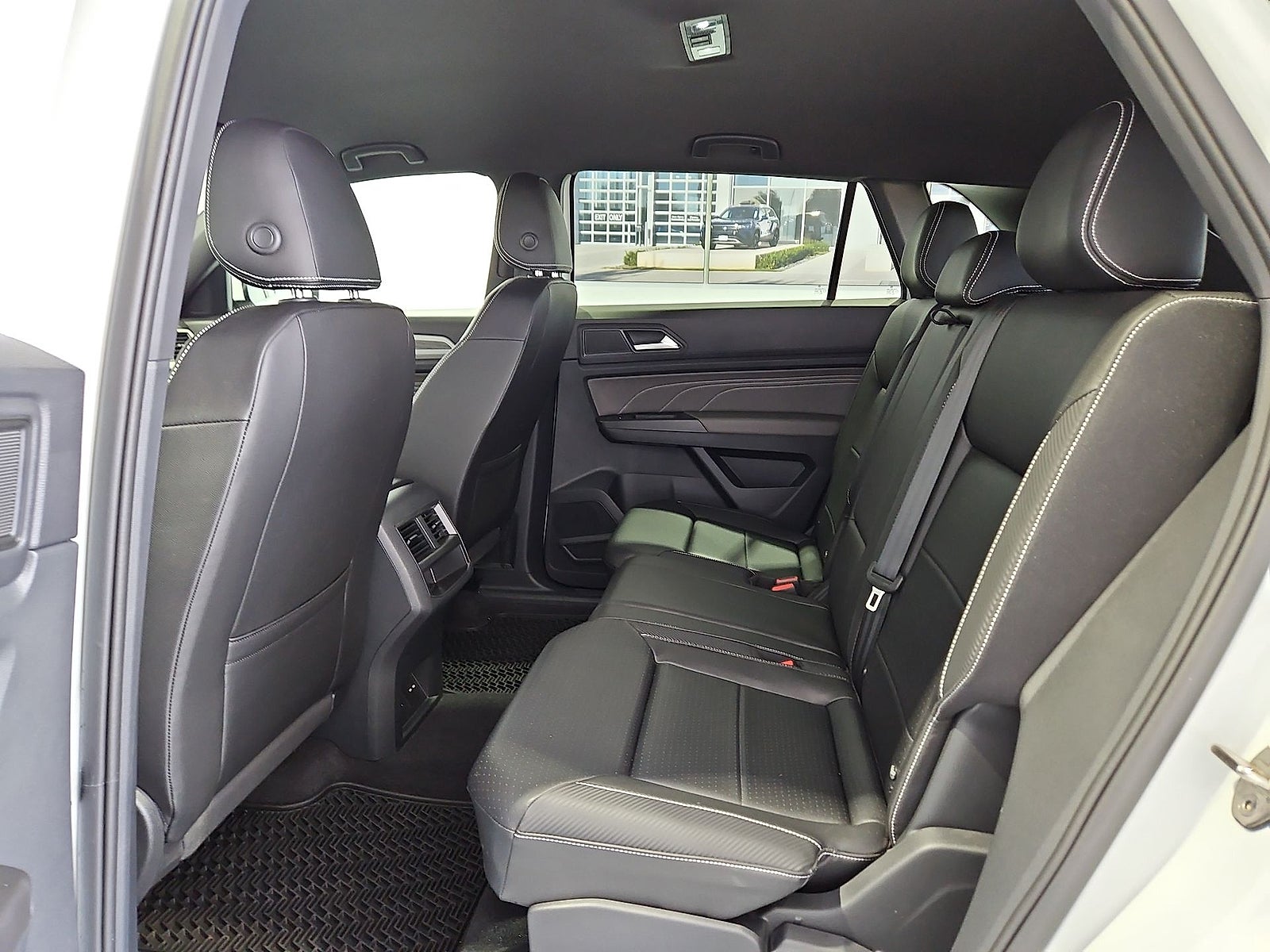 2023 Volkswagen Atlas Cross Sport 2.0T SE w/Technology