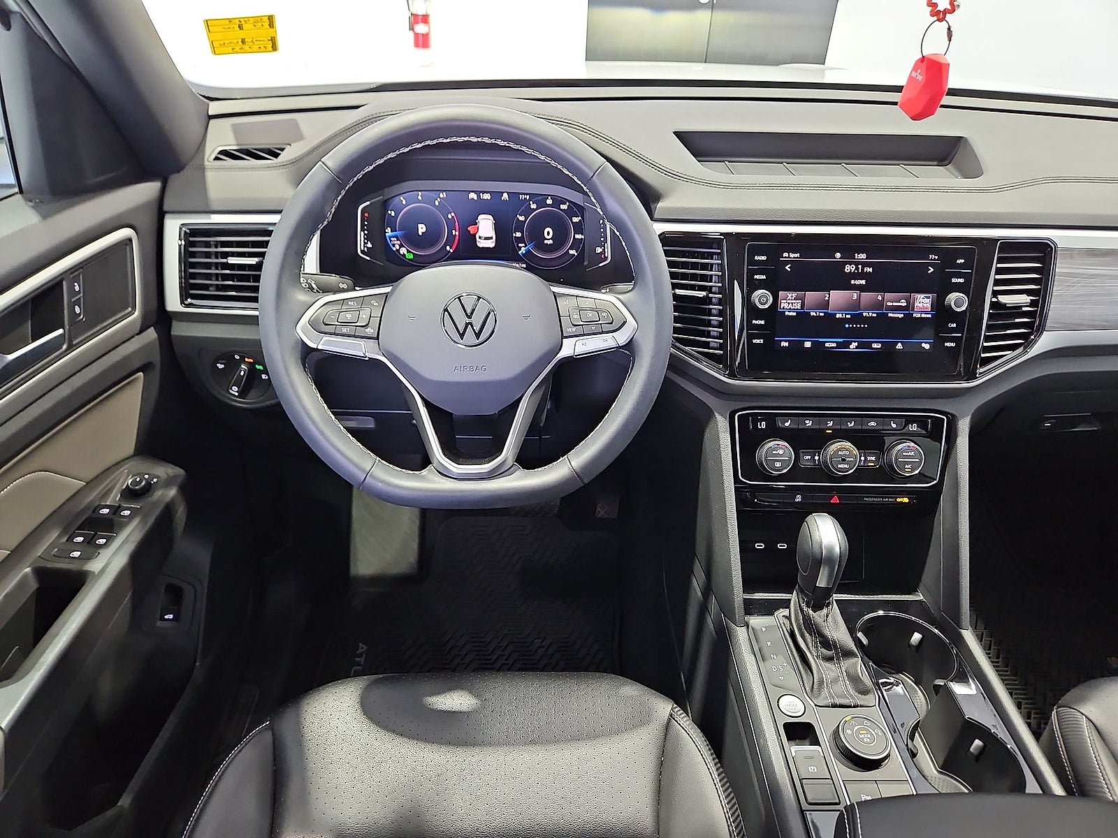 2023 Volkswagen Atlas Cross Sport 2.0T SE w/Technology