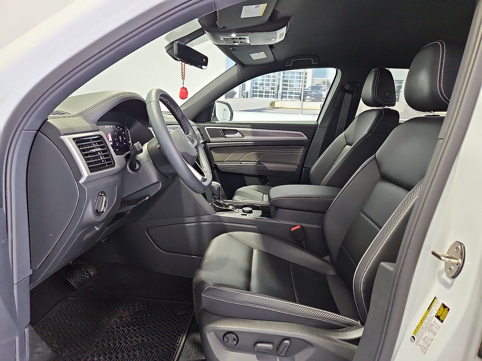 2023 Volkswagen Atlas Cross Sport 2.0T SE w/Technology