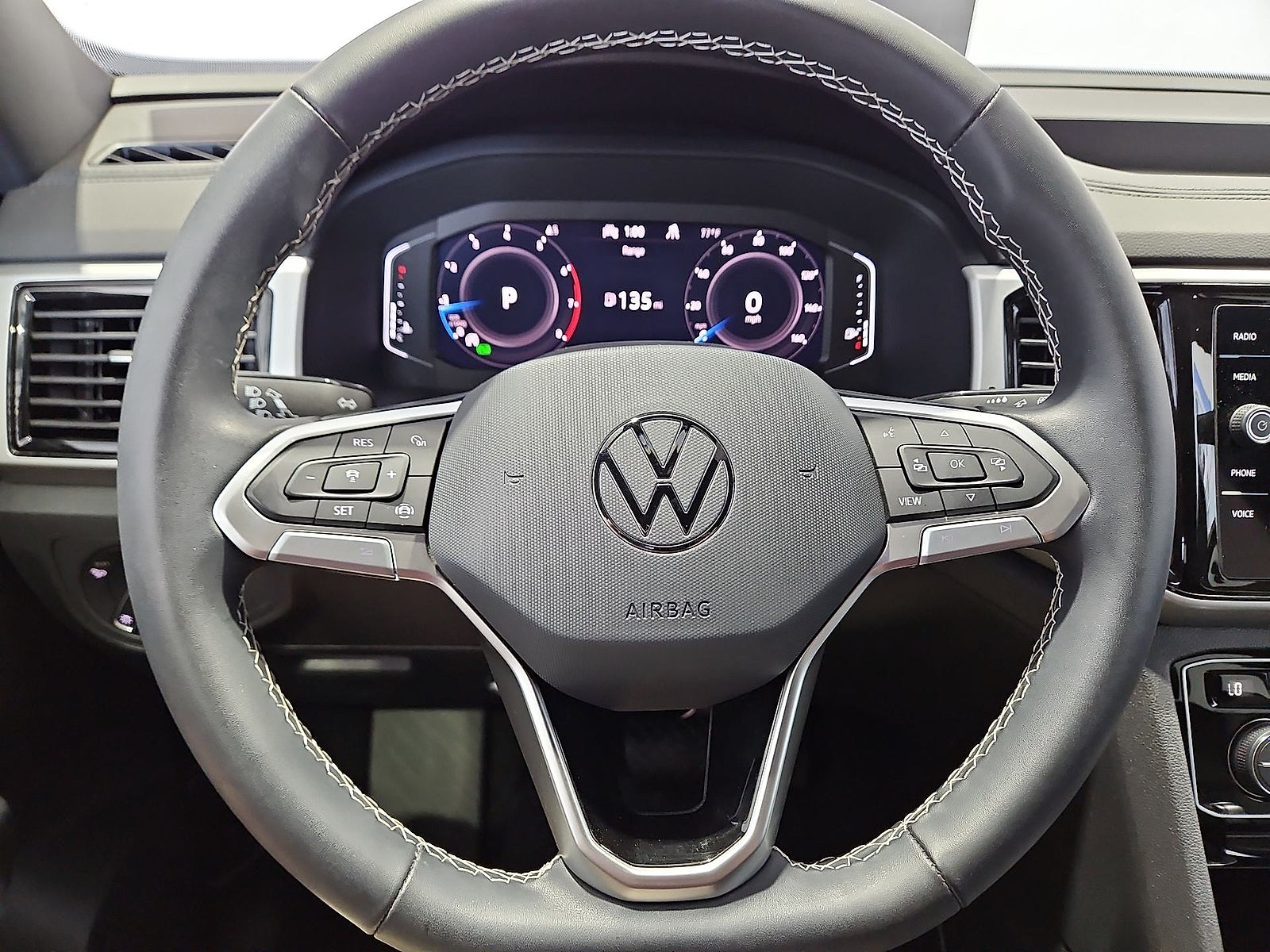 2023 Volkswagen Atlas Cross Sport 2.0T SE w/Technology