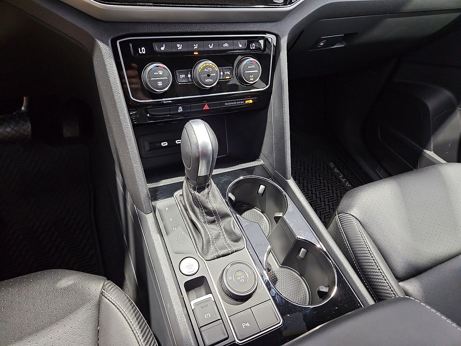 2023 Volkswagen Atlas Cross Sport 2.0T SE w/Technology