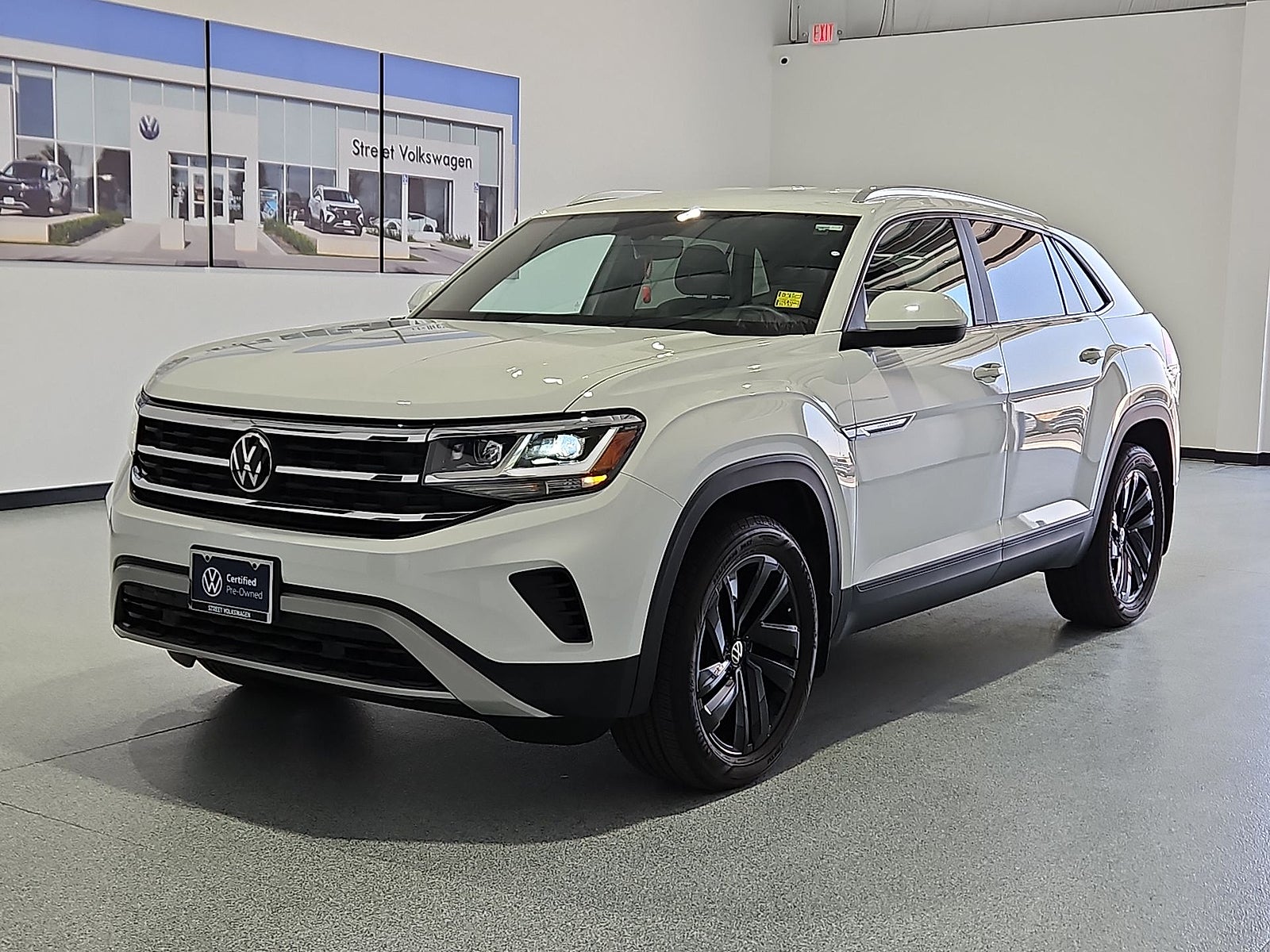 2023 Volkswagen Atlas Cross Sport 2.0T SE w/Technology